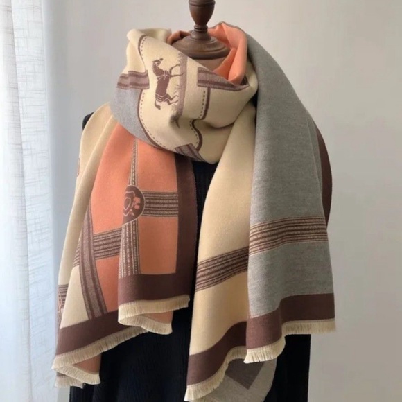 NWOT! HUGE Cashmere Blend Horse Scarf/ Shawl - Picture 2 of 7